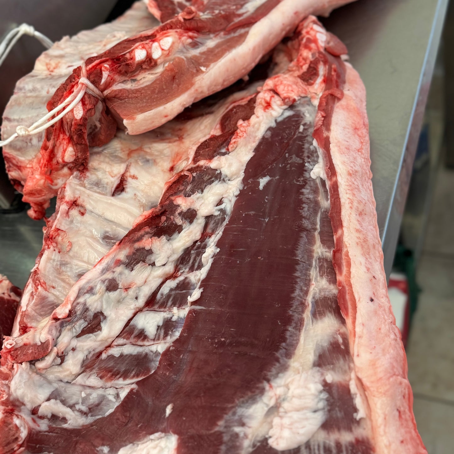 PANCETTONE CON COSTINA (8,49€/KG)